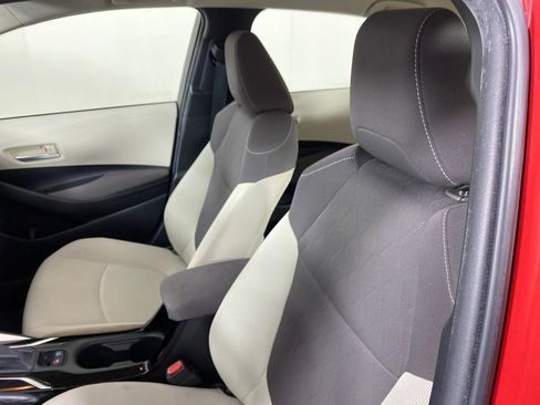 Used 2020 Toyota Corolla LE image 8