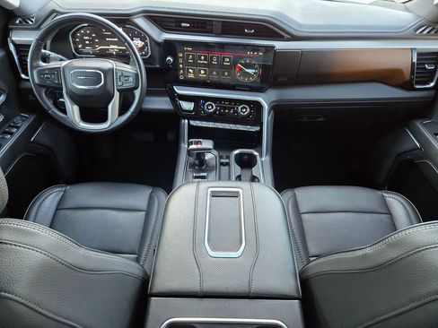 Used 2022 GMC Sierra 1500 Denali w/ Denali Reserve Package image 13