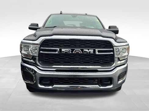 Used 2020 RAM 2500 Tradesman w/ Chrome Appearance Group AWD/4WD image 5
