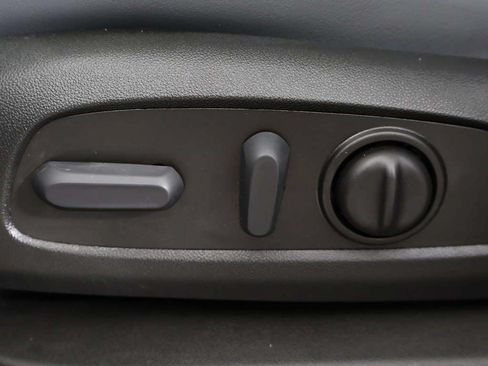 Used 2023 Buick Enclave Essence w/ Experience Buick Package AWD/4WD image 36