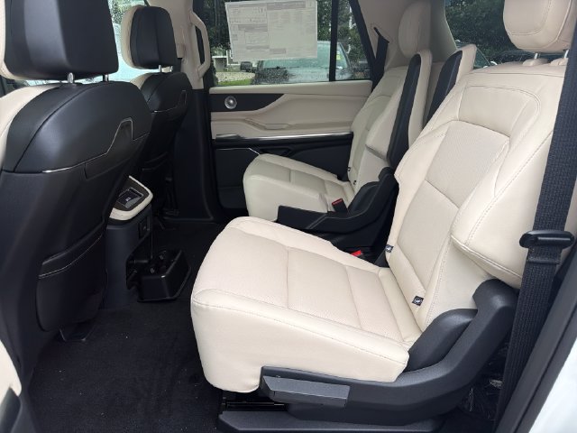 New 2027 Lincoln Navigator L Reserve w/ Jet Appearance Package AWD/4WD image 14