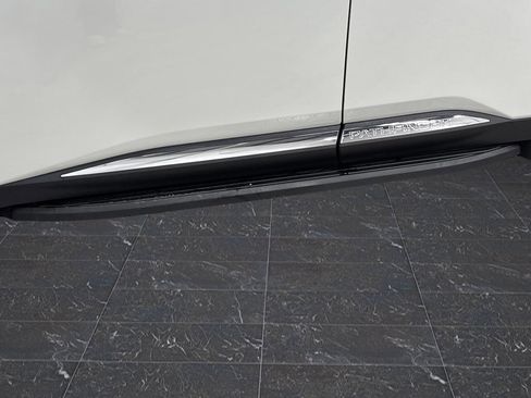 Used 2024 Nissan Pathfinder Platinum w/ Cargo Package image 38