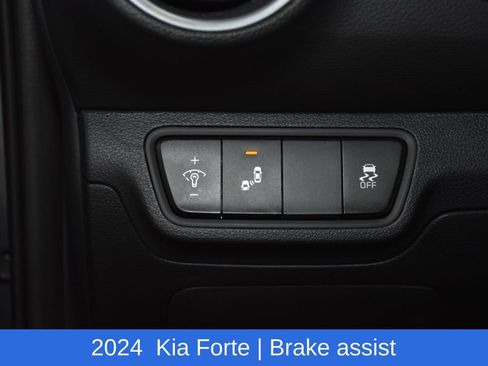 Used 2024 Kia Forte LXS w/ LXS Technology Package FWD image 10