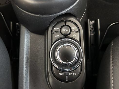Used 2024 MINI Cooper S FWD image 28