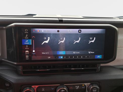 Used 2025 Jeep Wrangler Sport AWD/4WD image 20