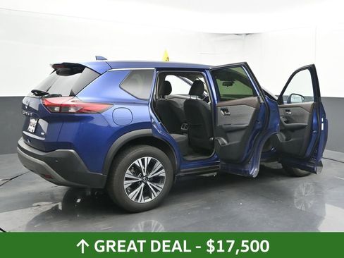 Used 2023 Nissan Rogue SV image 57