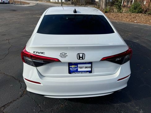 Used 2022 Honda Civic Sport image 4