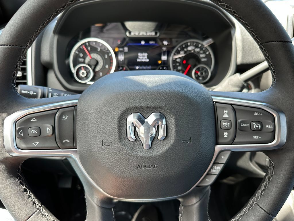 New 2026 RAM 3500 Big Horn AWD/4WD image 20