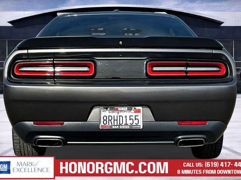 Used 2018 Dodge Challenger SXT w/ Blacktop Package image 5