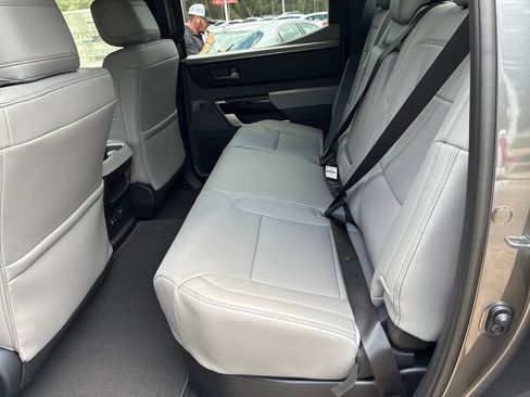 New 2026 Toyota Tundra Limited AWD/4WD image 16