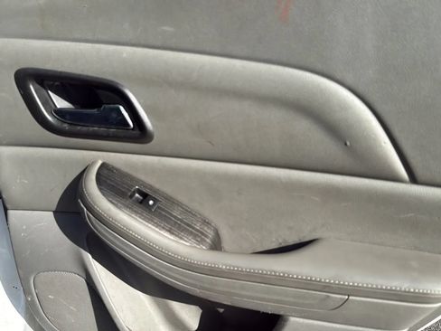 Used 2014 Chevrolet Malibu LT FWD image 14