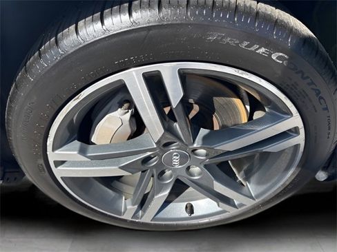 Used 2017 Audi A4 2.0T Premium Plus w/ Premium Plus Package image 27