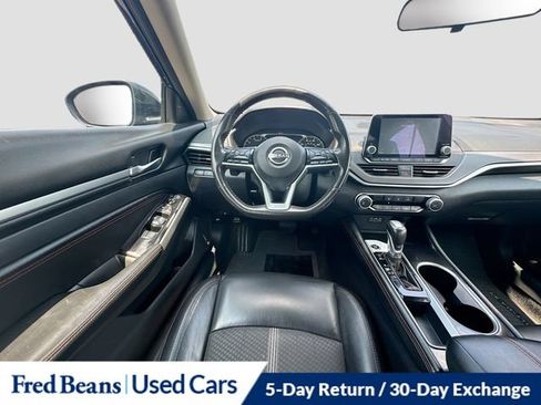 Used 2023 Nissan Altima 2.5 SR FWD image 26