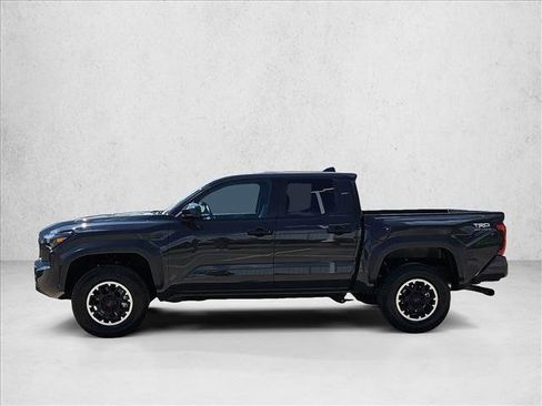 Used 2024 Toyota Tacoma TRD Off-Road image 9