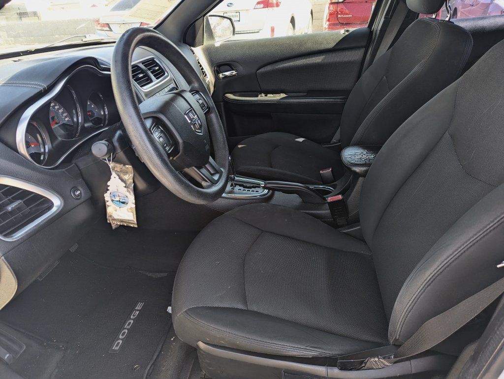 Used 2014 Dodge Avenger SE FWD image 23