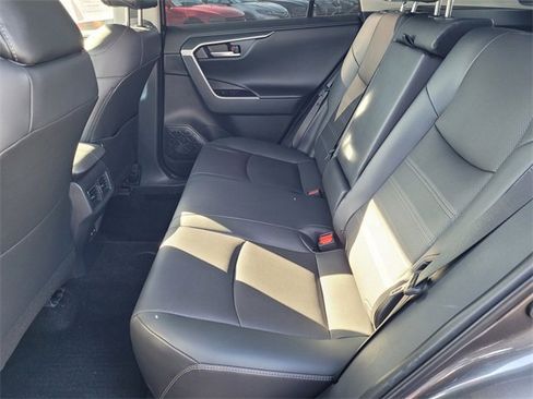 Used 2025 Toyota RAV4 Limited image 9
