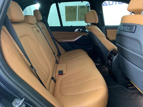 Used 2022 BMW X5 sDrive40i w/ Luxury Seating Package image 38
