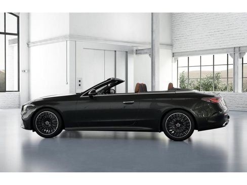 Used 2025 Mercedes-Benz CLE 450 4MATIC Cabriolet image 33