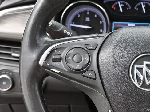 Used 2019 Buick Envision Essence FWD image 17