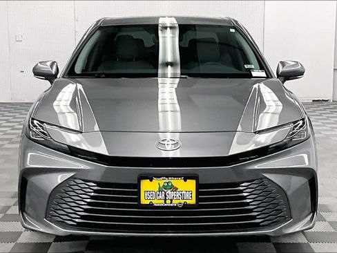 Used 2026 Toyota Camry XLE AWD/4WD image 4