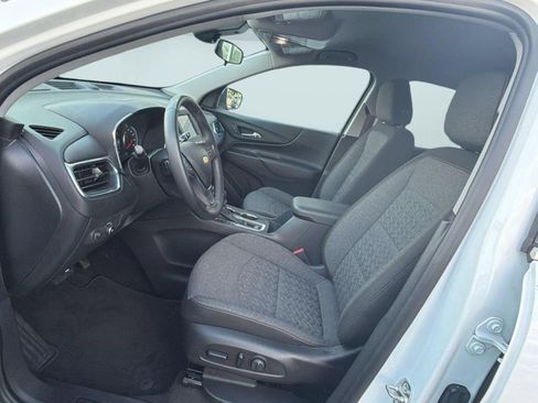 Used 2023 Chevrolet Equinox LT AWD/4WD image 5
