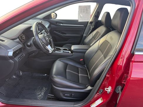 Used 2023 Nissan Altima 2.5 SR image 10