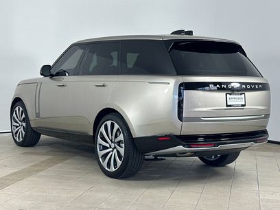 Used 2025 Land Rover Range Rover SE