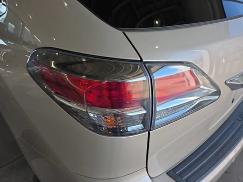 Used 2015 Lexus RX 450h AWD image 34
