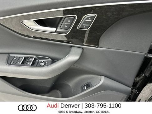 Used 2023 Audi Q7 2.0T Premium w/ Convenience Package AWD/4WD image 13