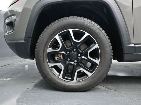 Used 2020 Jeep Compass Trailhawk w/ Cold Weather Group image 16