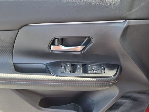 New 2026 Nissan Kicks SR AWD/4WD image 20