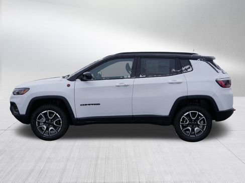 New 2026 Jeep Compass Trailhawk w/ Trailer Tow Group image 4