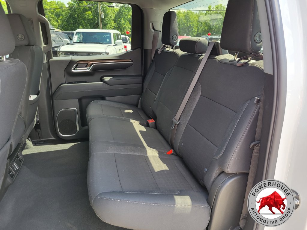 Used 2023 Chevrolet Silverado 1500 LT AWD/4WD image 16
