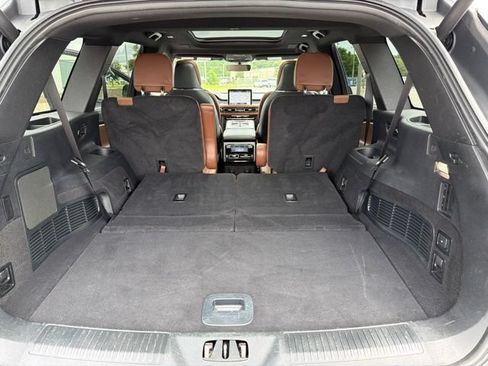 Certified 2023 Lincoln Aviator Reserve w/ Equipment Group 201A AWD/4WD image 27