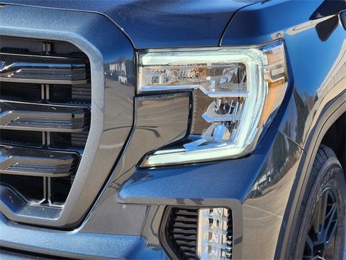 Used 2022 GMC Sierra 1500 Elevation w/ Preferred Package image 9