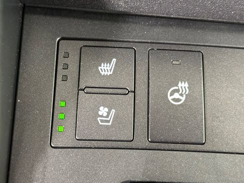 Used 2024 Lexus IS 300 w/ Premium Package image 31