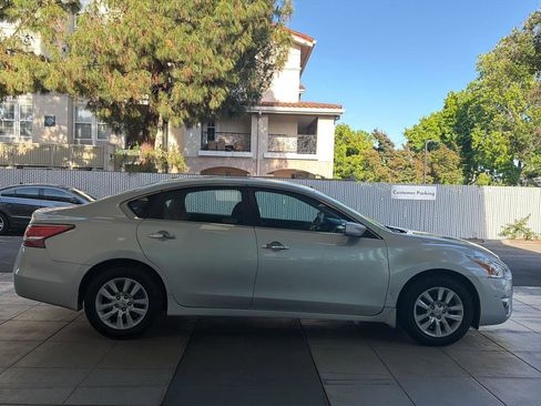 Used 2015 Nissan Altima 2.5 S w/ Power Driver Seat Package FWD image 6