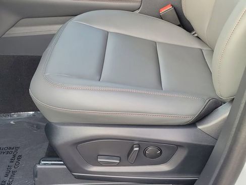 New 2026 Ford Explorer Active w/ Active Comfort Package image 13