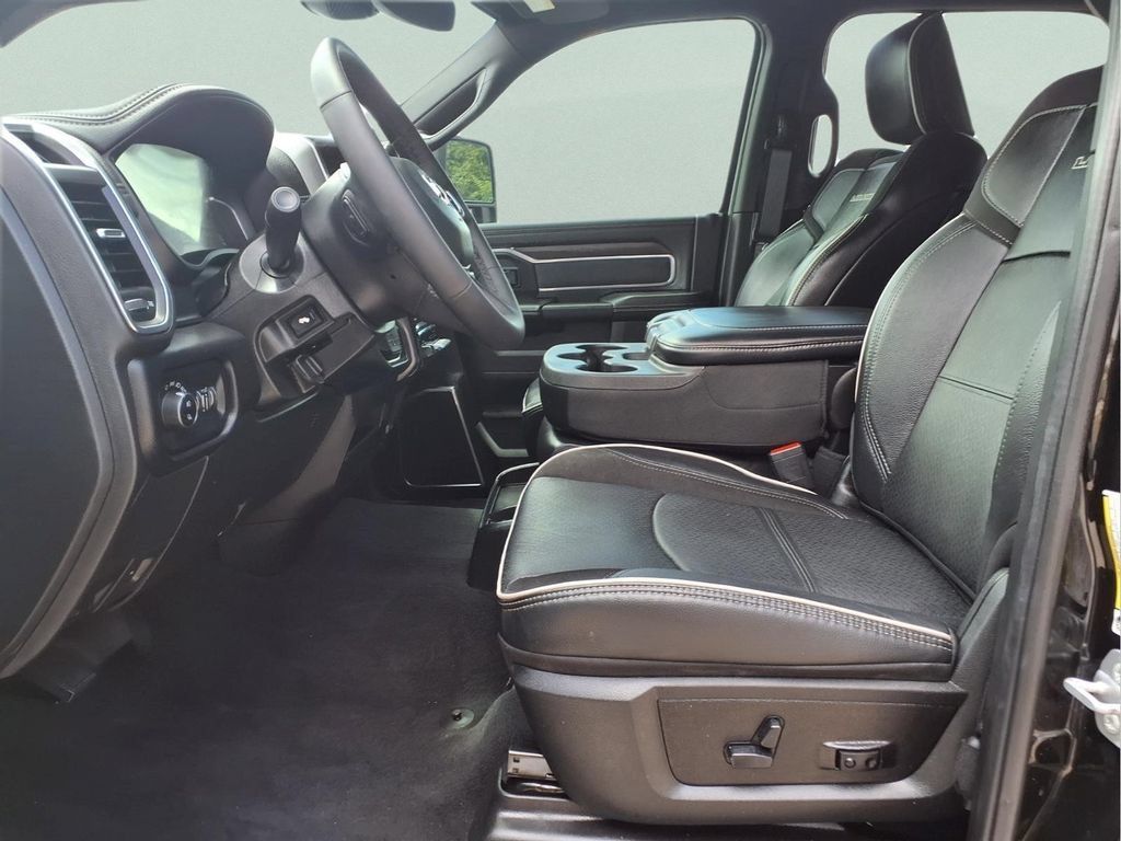 Used 2026 RAM 2500 Laramie AWD/4WD image 12