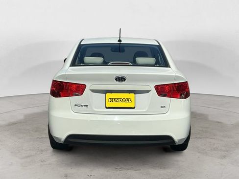 Used 2010 Kia Forte EX FWD image 4