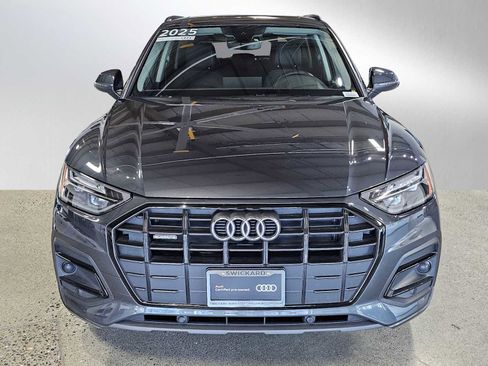 Used 2025 Audi Q5 2.0T Premium w/ Convenience Plus Package image 2