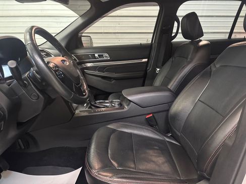 Used 2019 Ford Explorer Sport w/ Equipment Group 401A AWD/4WD image 10