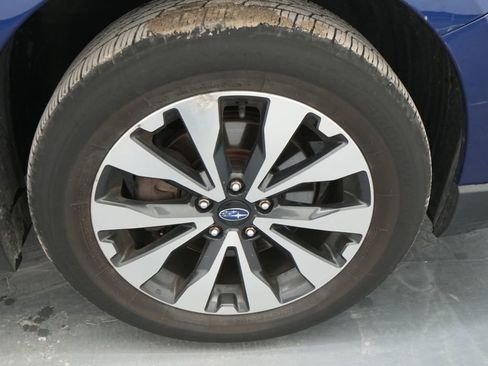 Used 2015 Subaru Outback 2.5i Limited AWD/4WD image 11