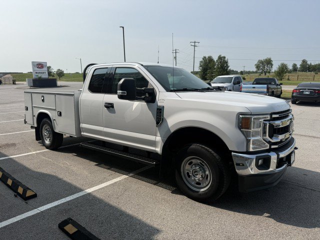 Used 2020 Ford F250 XLT w/ XLT Value Package AWD/4WD image 3