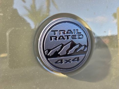 New 2026 Jeep Gladiator Willys AWD/4WD image 13