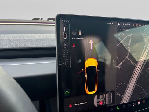 Used 2024 Tesla Model 3 RWD image 16