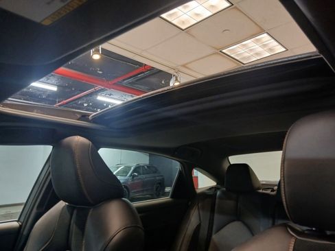 Used 2019 Toyota Avalon XSE image 15