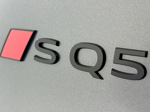 New 2025 Audi SQ5 Premium Plus image 10
