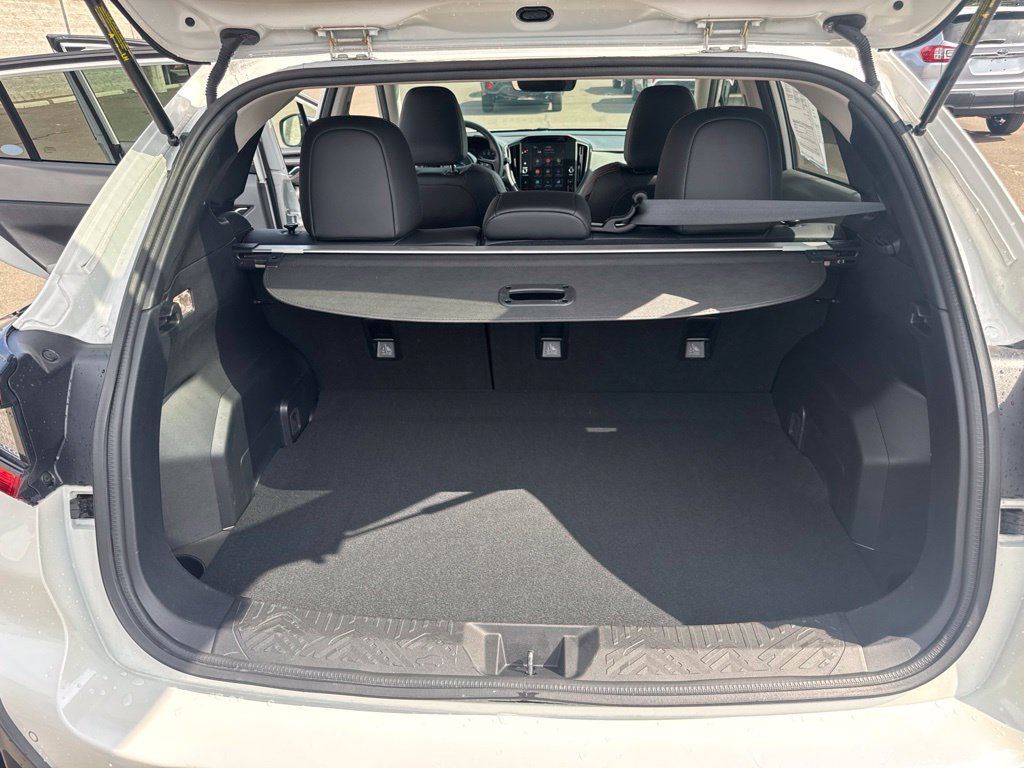 Used 2025 Subaru Crosstrek 2.5i Limited w/ Crosstrek Mirror Package AWD/4WD image 12