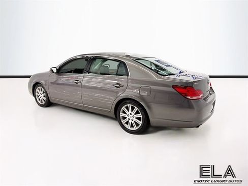 Used 2007 Toyota Avalon Limited FWD image 5